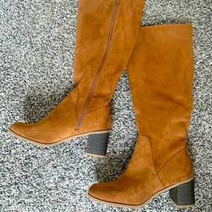 Universal Thread Brown Boot